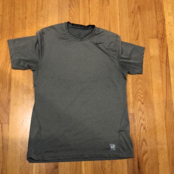 Nike Pro Combat Dri Fit T-Shirt  Size L - Picture 9 of 10